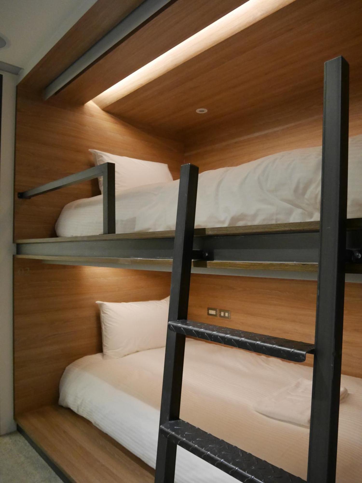 Bouti City Capsule Inn Тайбей Номер фото